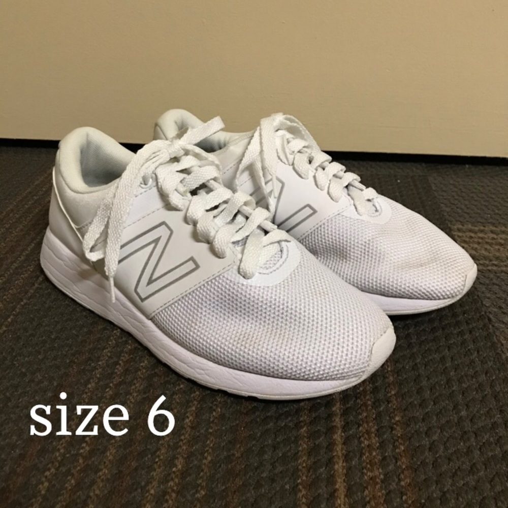 White New Balance Sneakers Tennis Shoes Size 6